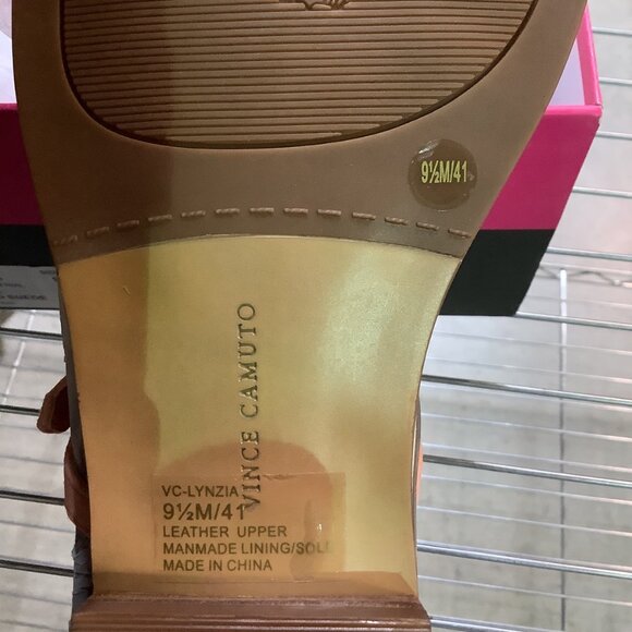 Vince Camuto Women's Lynzia Gladiator Flat Sandal - Picture 3 of 3